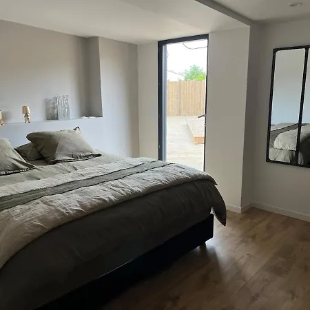 Cypres De L'ocean Angles (Vendee)